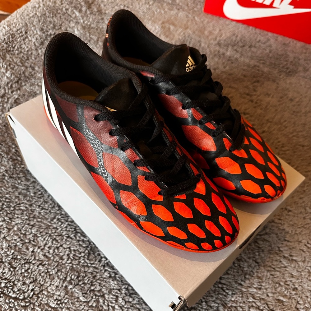 Adidas Predator Instinct Indoor Soccer Shoes